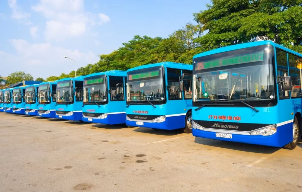 ha noi them 5 tuyen buyt tro gia dung hoat dong tu 1 4 hinh 1