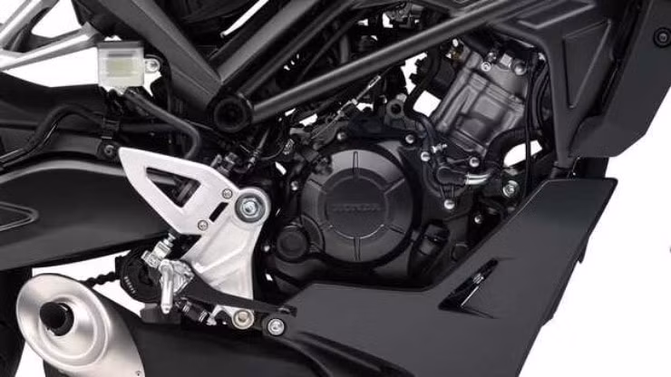 honda trinh lang phien ban naked bike co nho cb125r 2024 hinh 3