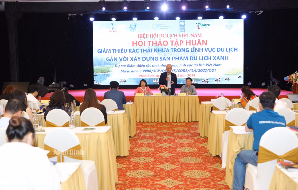 ninh binh day manh xay dung san pham du lich xanh hinh 1