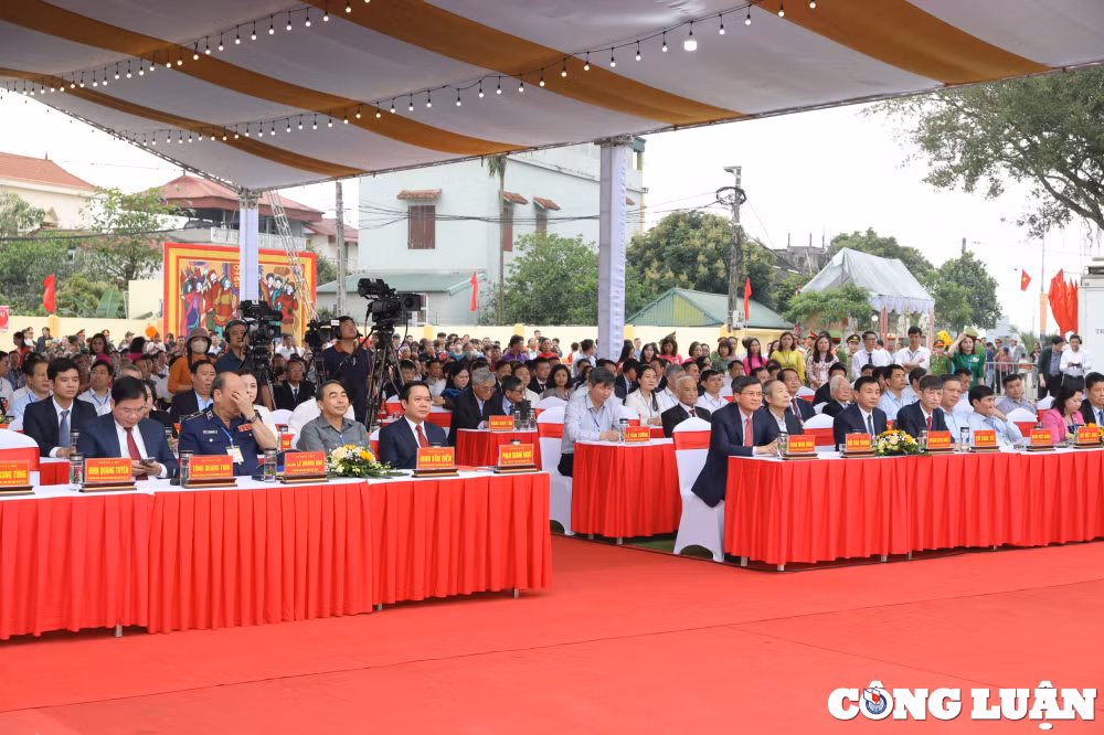 huyen gia vien ninh binh to chuc le ky niem 1100 nam ngay sinh dinh tien hoang de 924 2024 hinh 1