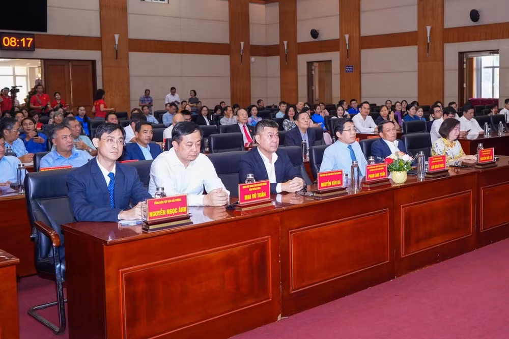 bao hai phong khai truong toa soan dien tu va ra mat giao dien moi bao hai phong dien tu hinh 1