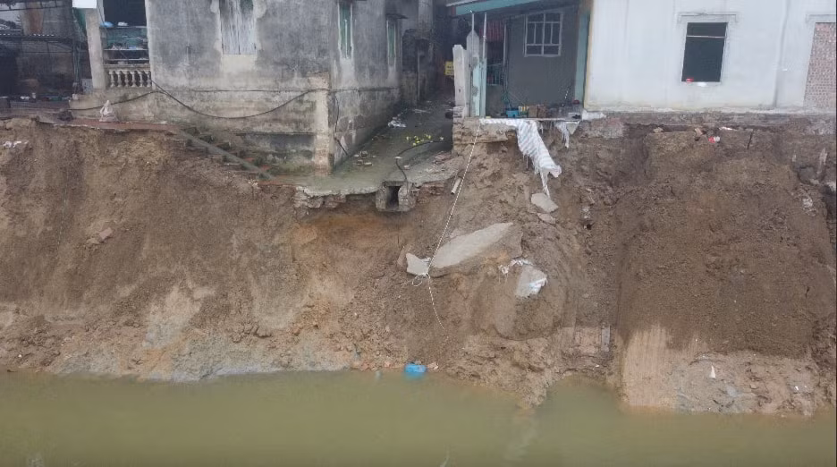 bac ninh cong bo tinh huong khan cap viec song cau nuot chung nha dan hinh 1