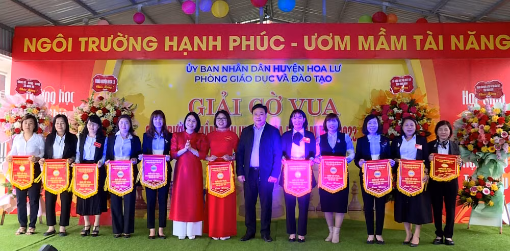 giai co vua cac truong mam non huyen hoa lu ninh binh hinh 1