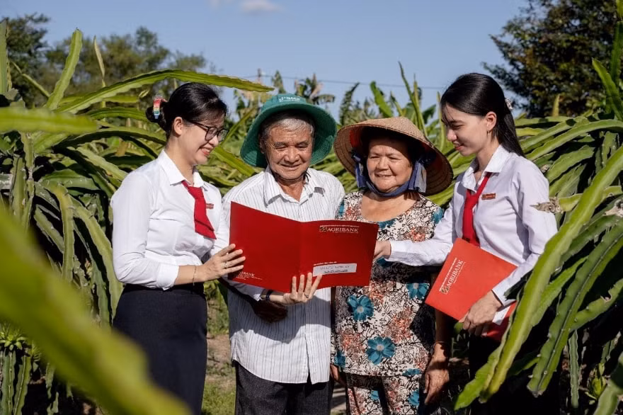 agribank 36 nam kien dinh vung vang cung su menh tam nong hinh 1