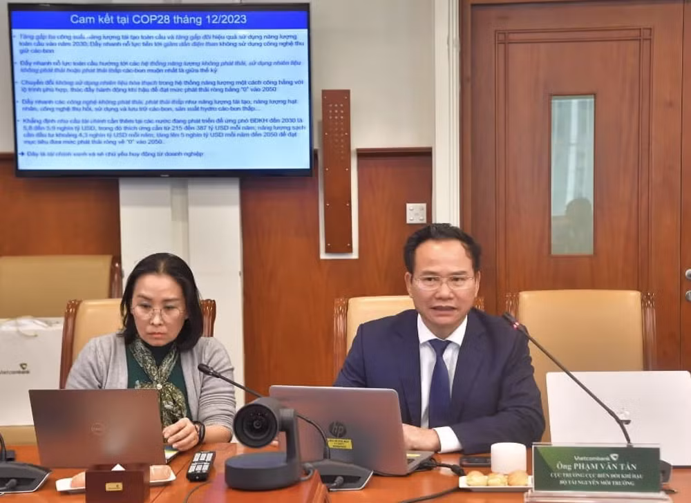 hoi thao xu huong tin dung xanh va dinh huong cho hoat dong kinh doanh cua vietcombank hinh 2