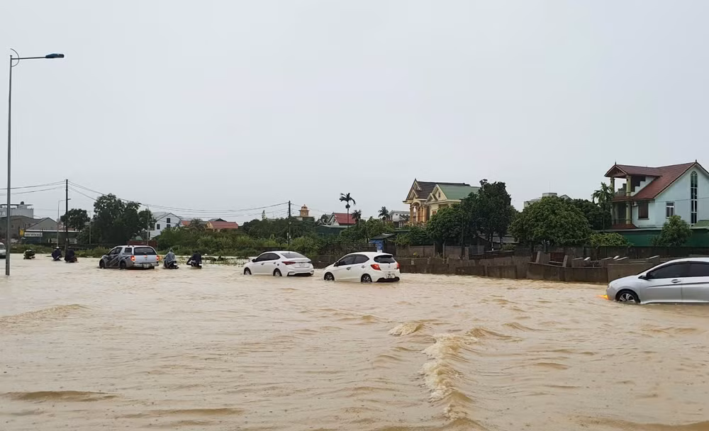 xu ly dut diem tinh trang ngap lut tren quoc lo 46c moi khi mua lon hinh 1