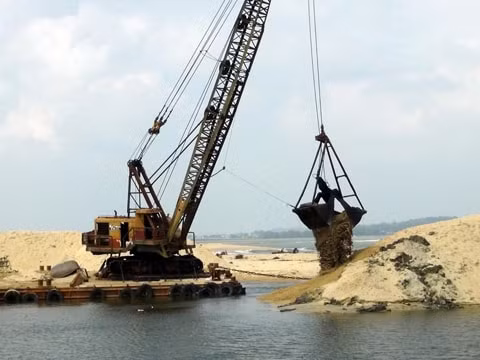 kiem soat viec tan thu khoang san tu nao vet duy tu luong hang hai duong thuy noi dia hinh 1