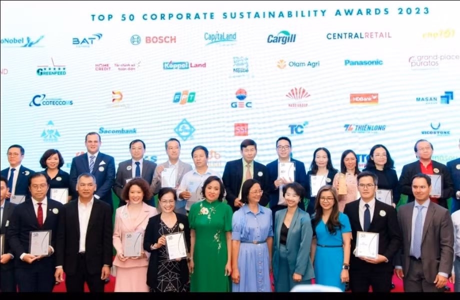 pnj dung dau top 50 doanh nghiep ben vung cua nam 2023 hinh 4