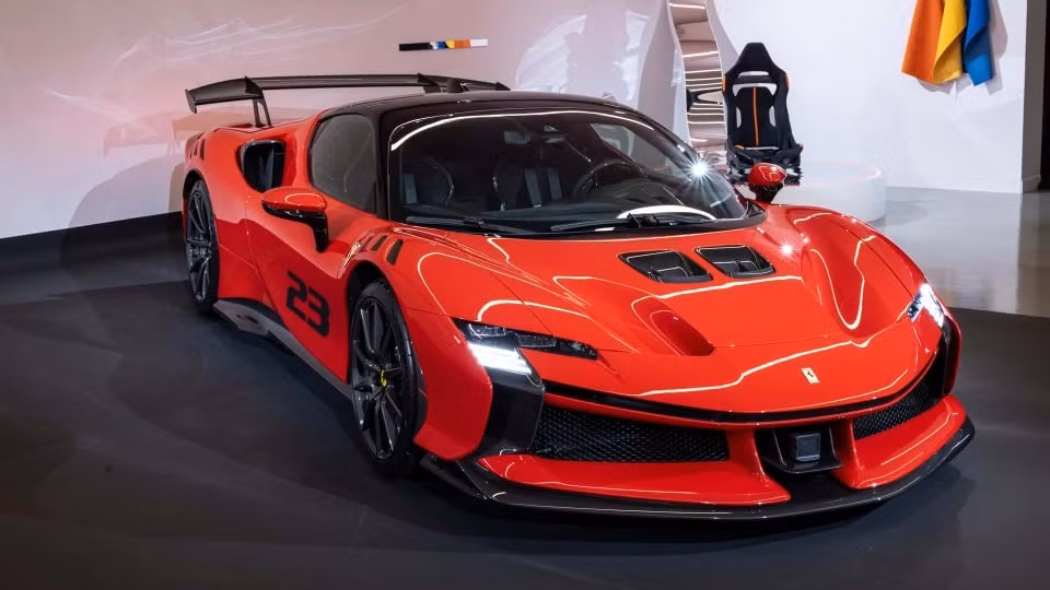 ferrari chinh thuc ven man sieu pham sf90 xx stradale va sf90 xx spider hinh 1