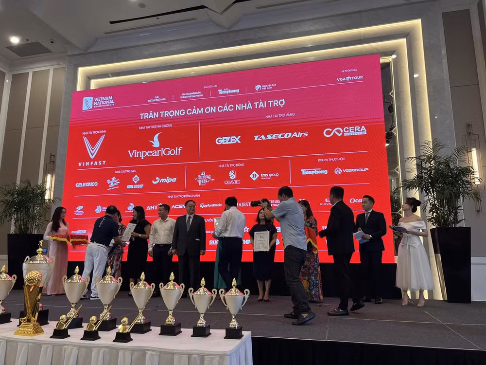 giai vo dich golf quoc gia 2023 cup vinfast hinh 6