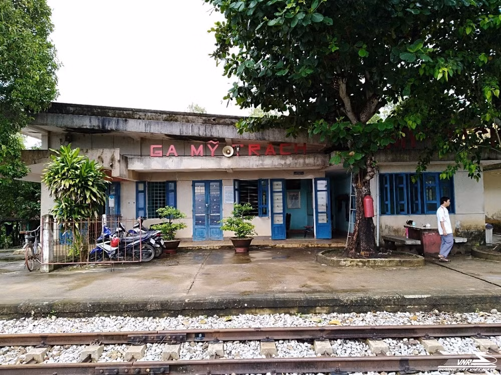duong sat chinh thuc don tra khach tai ga my trach quang binh hinh 1