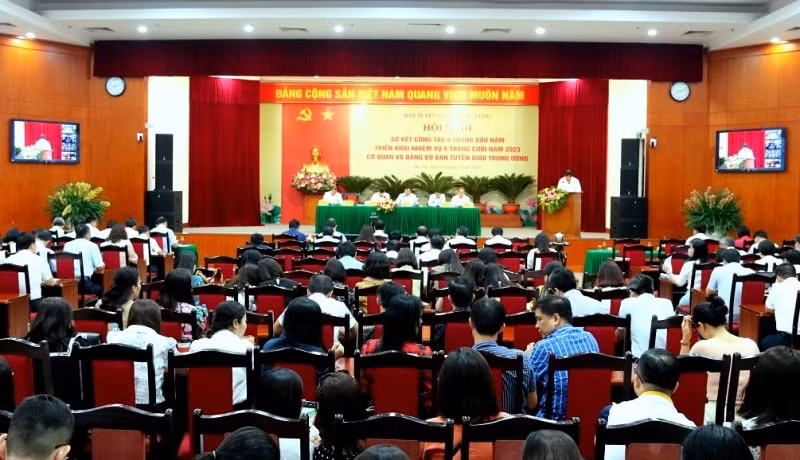 tang cuong chi dao dinh huong cong tac bao ve nen tang tu tuong hinh 1