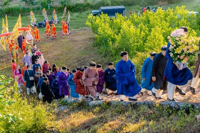 tri an ong to ao dai nguyen phuc khoat hinh 2