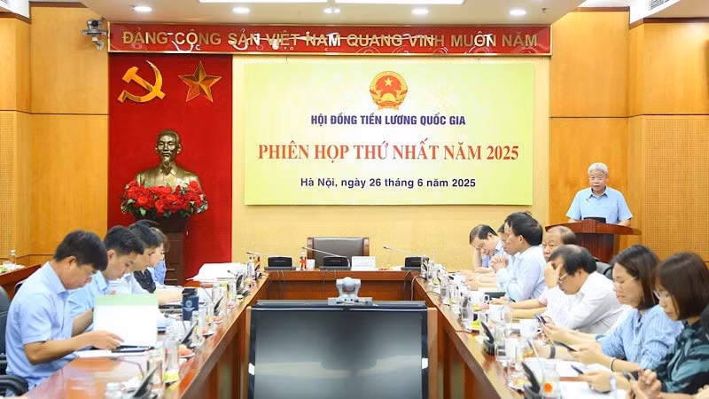 dam-phan-tang-luong.jpg