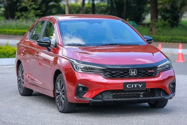 Cập nhật giá xe Honda City tháng 6/2025