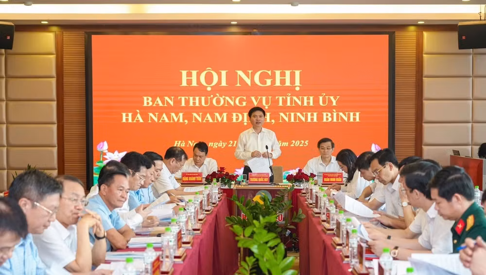 THÔNG QUA