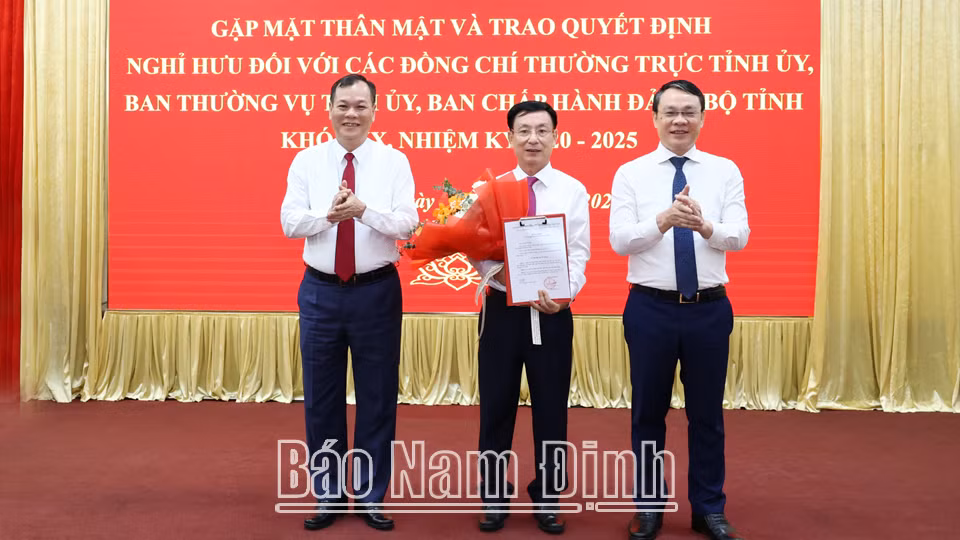 Nghỉ hưu
