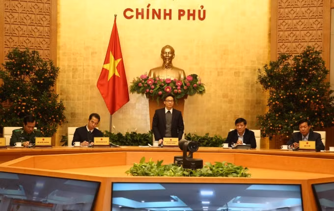 Tại hội nghị, Phó Thủ tướng yêu cầu bên cạnh việc tập trung phòng chống dịch nCoV nhưng chúng ta cũng không quên nhiệm vụ phòng chống các dịch bệnh khác. Ảnh: Trần Mạnh