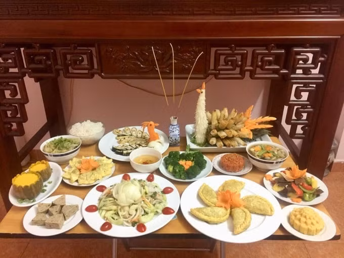 Mâm cơm cúng Gia Tiên trong Văn hóa người Việt. Ảnh: Cần Thơ Tourist