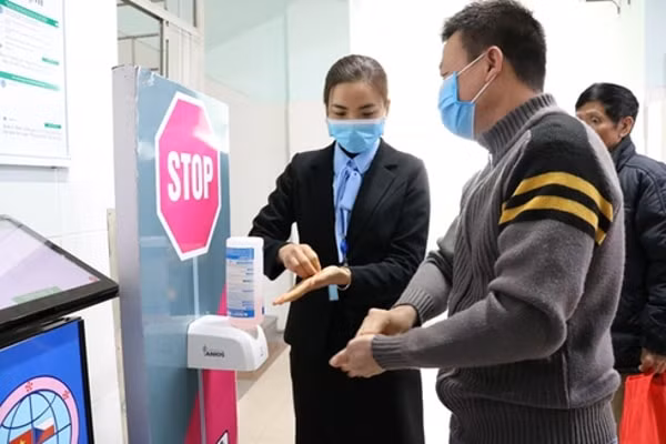 Các trường hợp nhập cảnh đến từ Trung Quốc trong vòng 14 ngày qua phải được cách ly. Ảnh minh họa