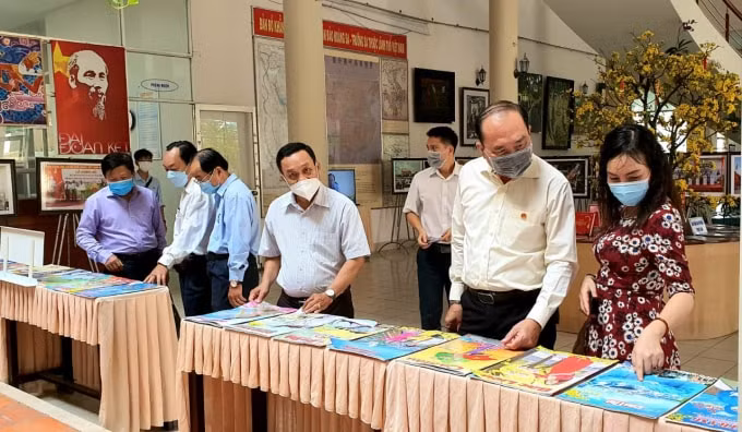 cum thi dua hoi nha bao cac tinh thanh pho nam song hau no luc vuot kho de doi moi trong hoat dong hinh 2