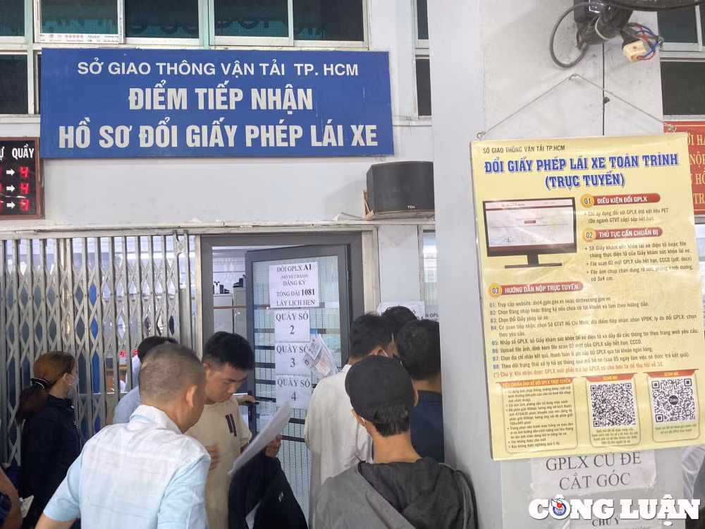 so bi phat nguoi dan tp hcm do xo di doi bang lai xe hinh 5