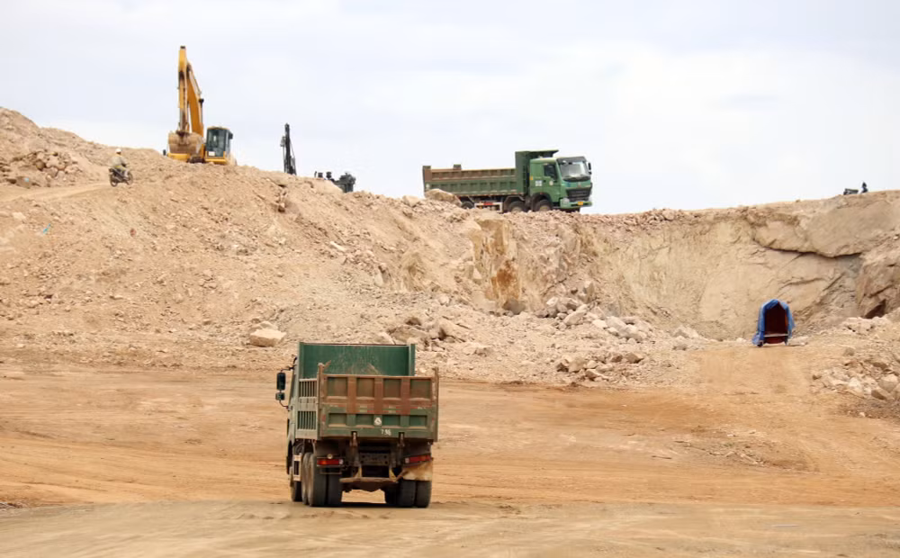 dam bao an toan khi khai thac dat thi cong cao toc vinh hao phan thiet hinh 1