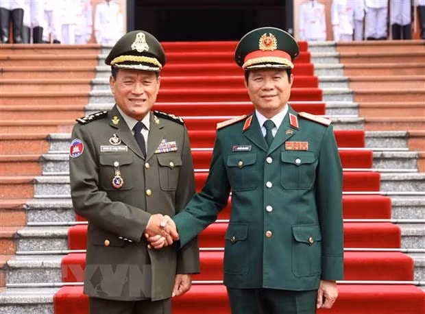 thuc day quan he huu nghi doan ket hai quan doi viet nam campuchia hinh 1