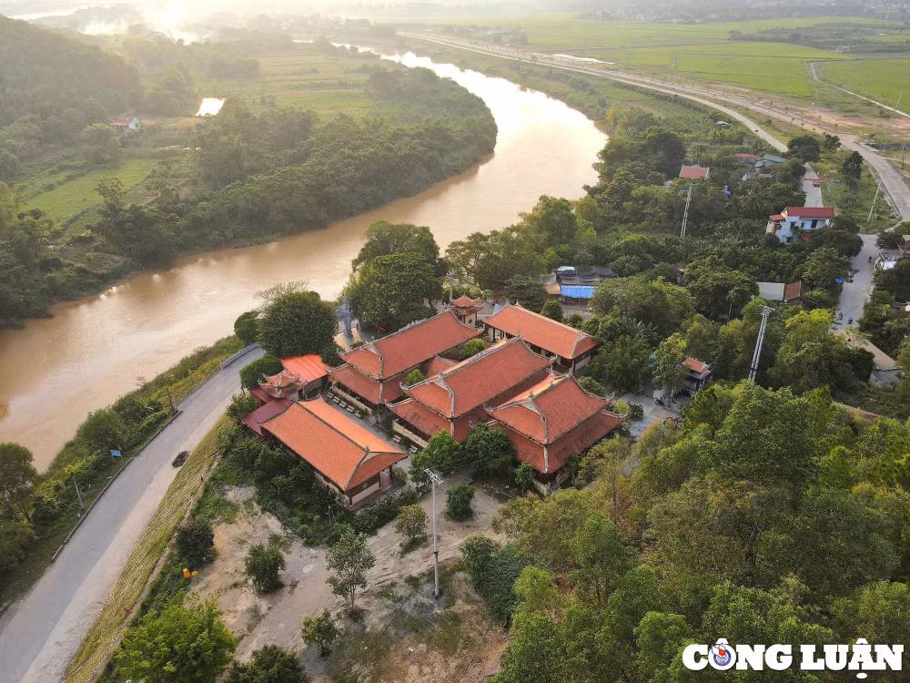 nga ba bong diem den thu vi tren hanh trinh nguoc xuoi song ma hinh 2