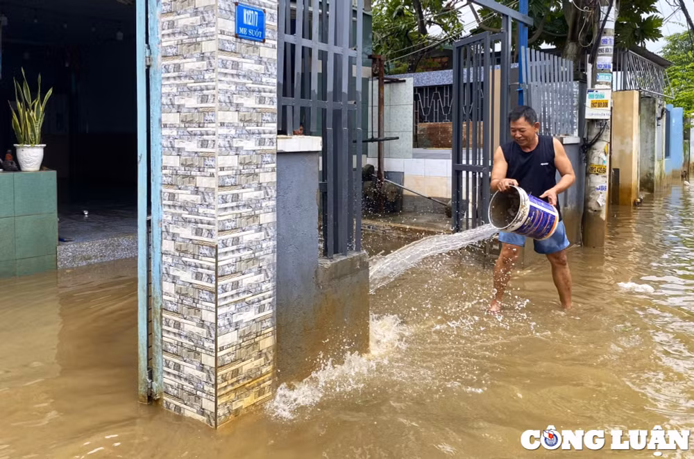 nuoc rut nguoi dan da nang kho so don dep ve sinh nha cua hinh 4