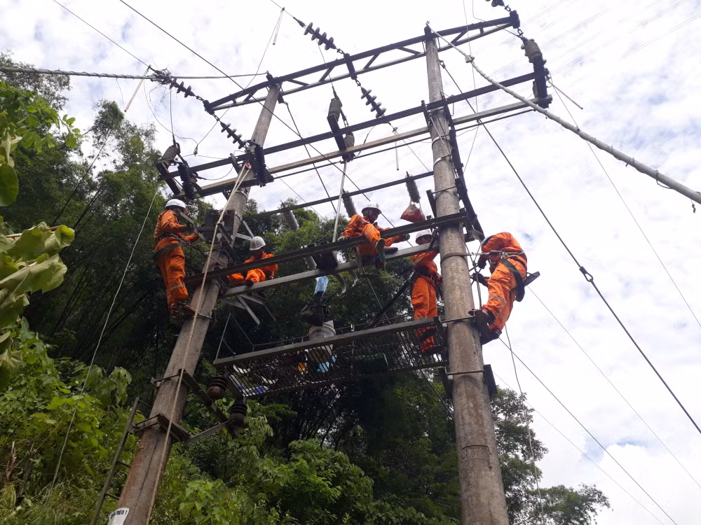 evnnpc thuc hien thay doi lich ghi chi so cong to tai cac don vi thuoc dia ban 27 tinh mien bac hinh 4