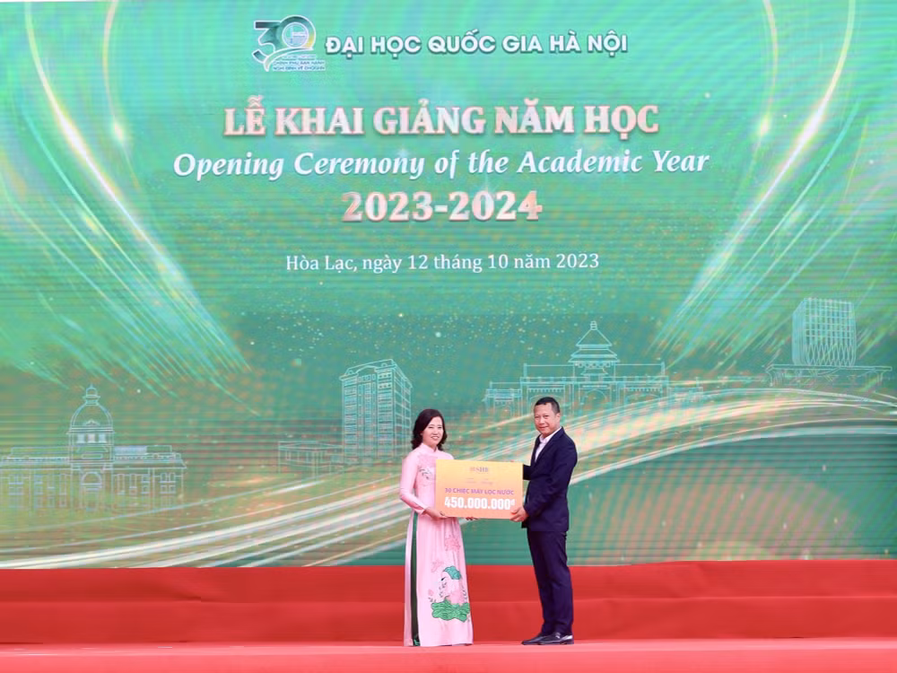 shb tang cuong dong hanh ho tro sinh vien dai hoc quoc gia ha noi hinh 2
