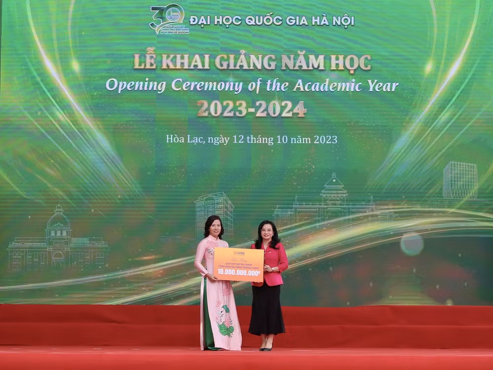 shb tang cuong dong hanh ho tro sinh vien dai hoc quoc gia ha noi hinh 1