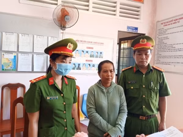 khoi to chu hui chiem doat hon 42 ti dong cua cac hui vien hinh 1