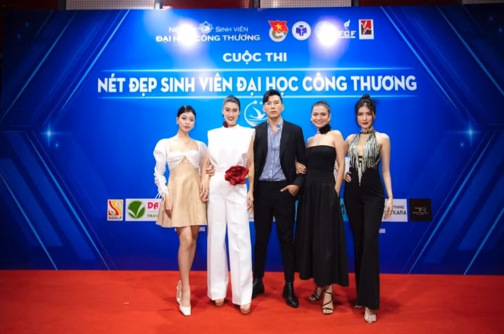 ntk viet hung lam truong ban giam khao cuoc thi net dep sinh vien dai hoc cong thuong nam 2023 hinh 18