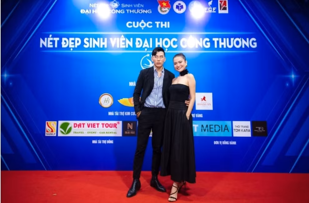 ntk viet hung lam truong ban giam khao cuoc thi net dep sinh vien dai hoc cong thuong nam 2023 hinh 15