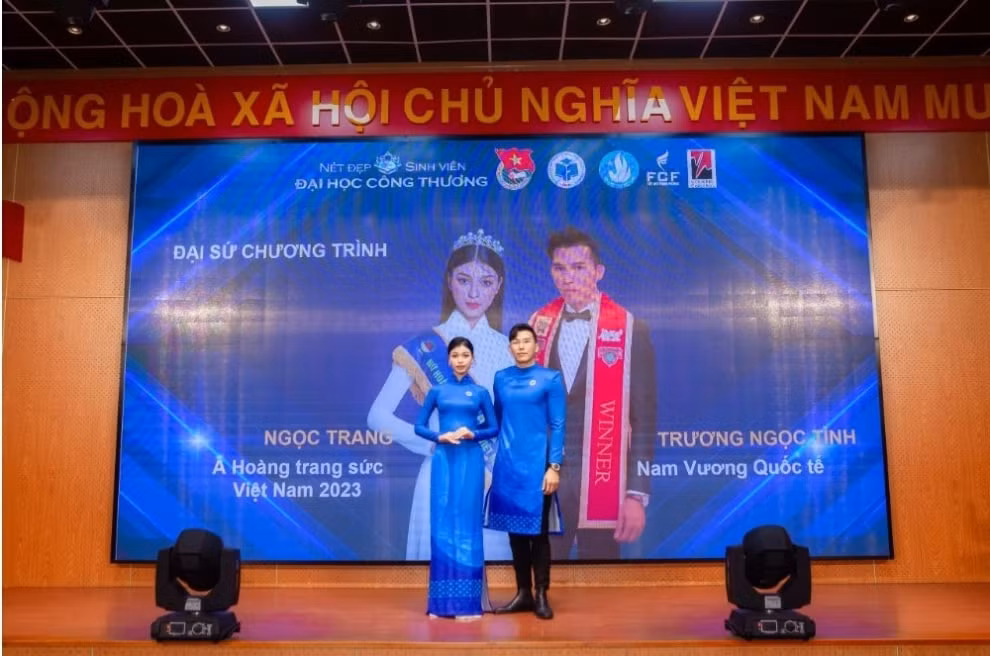 ntk viet hung lam truong ban giam khao cuoc thi net dep sinh vien dai hoc cong thuong nam 2023 hinh 5