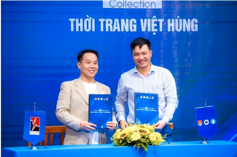 ntk viet hung lam truong ban giam khao cuoc thi net dep sinh vien dai hoc cong thuong nam 2023 hinh 7