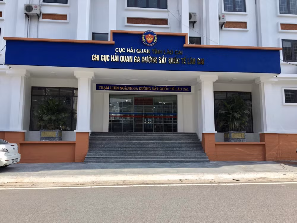 lao cai tim chu hang gan 300 kg keo qua han su dung tap ket ven duong bi tam giu hinh 1