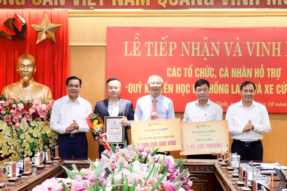 tt group ho tro 5 ty dong mo canh cua cho hoc sinh ngheo ha tinh vao dai hoc hinh 1