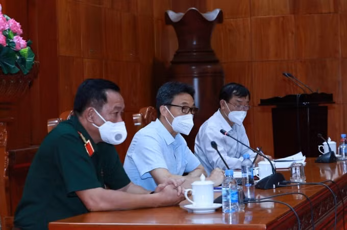 khong manh dan mo lai san xuat thi lang phi nguon luc cong suc chong dich hinh 2