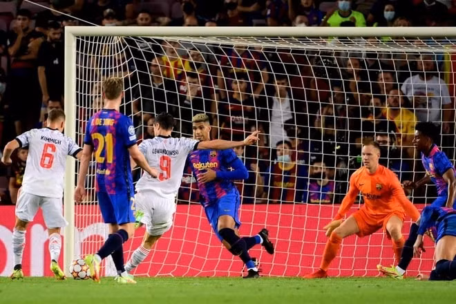 clb bayern danh bai barca ty so 3 0 o vong bang champions league hinh 2