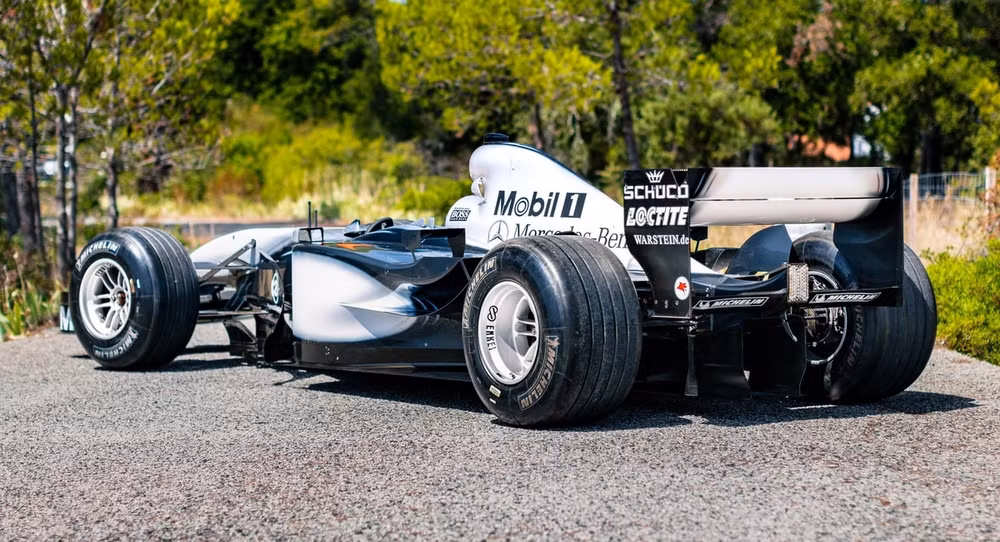 xe dua mclaren mp4 17d duoc mang ra dau gia hinh 3