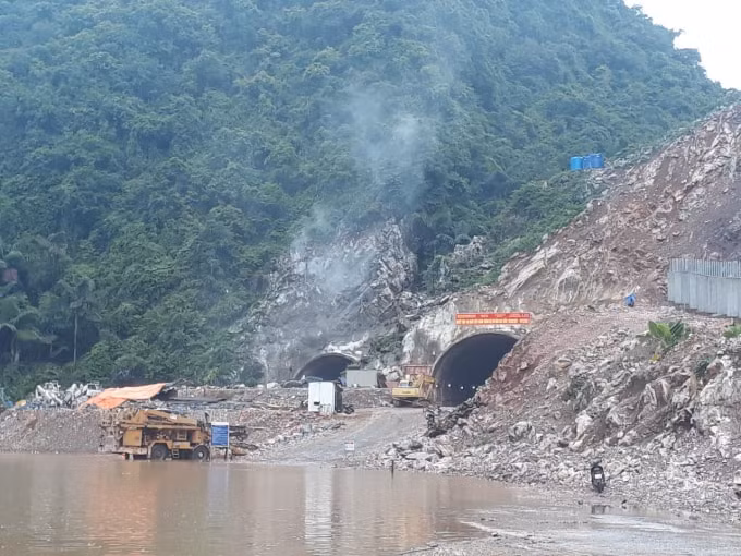 quang ninh khoi phuc phat trien kinh te phan dau giu vung da tang truong 2 con so trong nam 2021 hinh 1