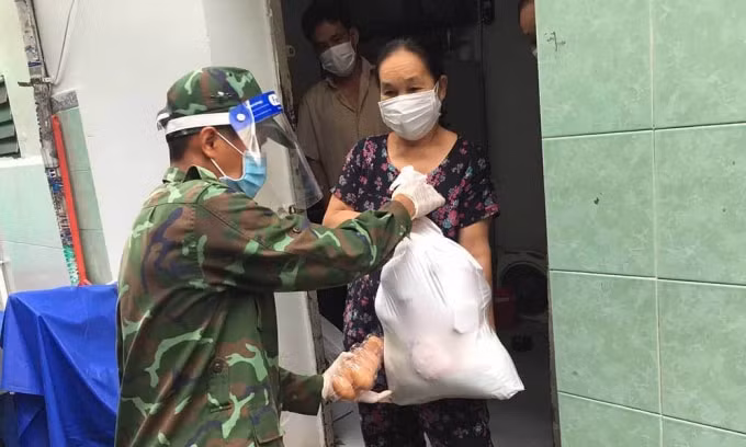 thu tuong xac minh viec nguoi dan keo len ubnd xa phuong phan anh vi khong duoc cuu tro hinh 1