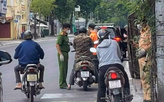 tp hcm phat hien 135 f0 luu thong tren duong hinh 1