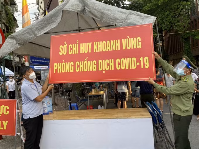 ha noi go phong toa o dich tai phuong giap bat hinh 2
