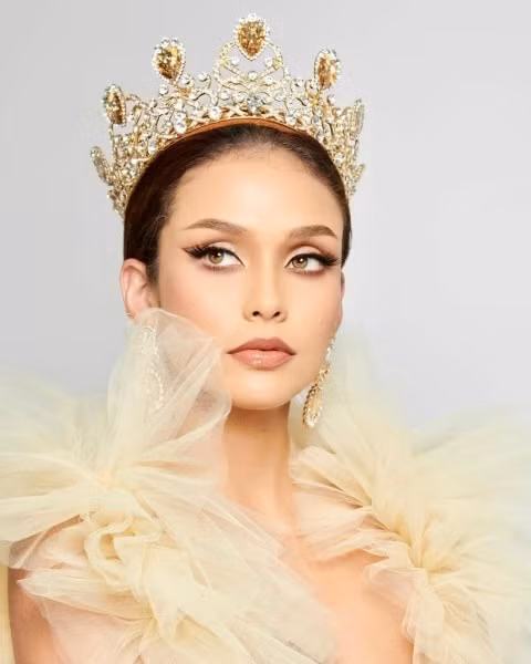 lo dien top 5 nguoi dep canh tranh danh hieu ve dep vuot thoi gian hinh 3