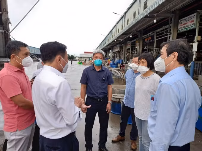 mo lai hoat dong tap ket va trung chuyen tai cho lon nhat tp ho chi minh hinh 2