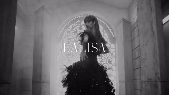 lisa blackpink chinh thuc tung mv solo lalisa hinh 3